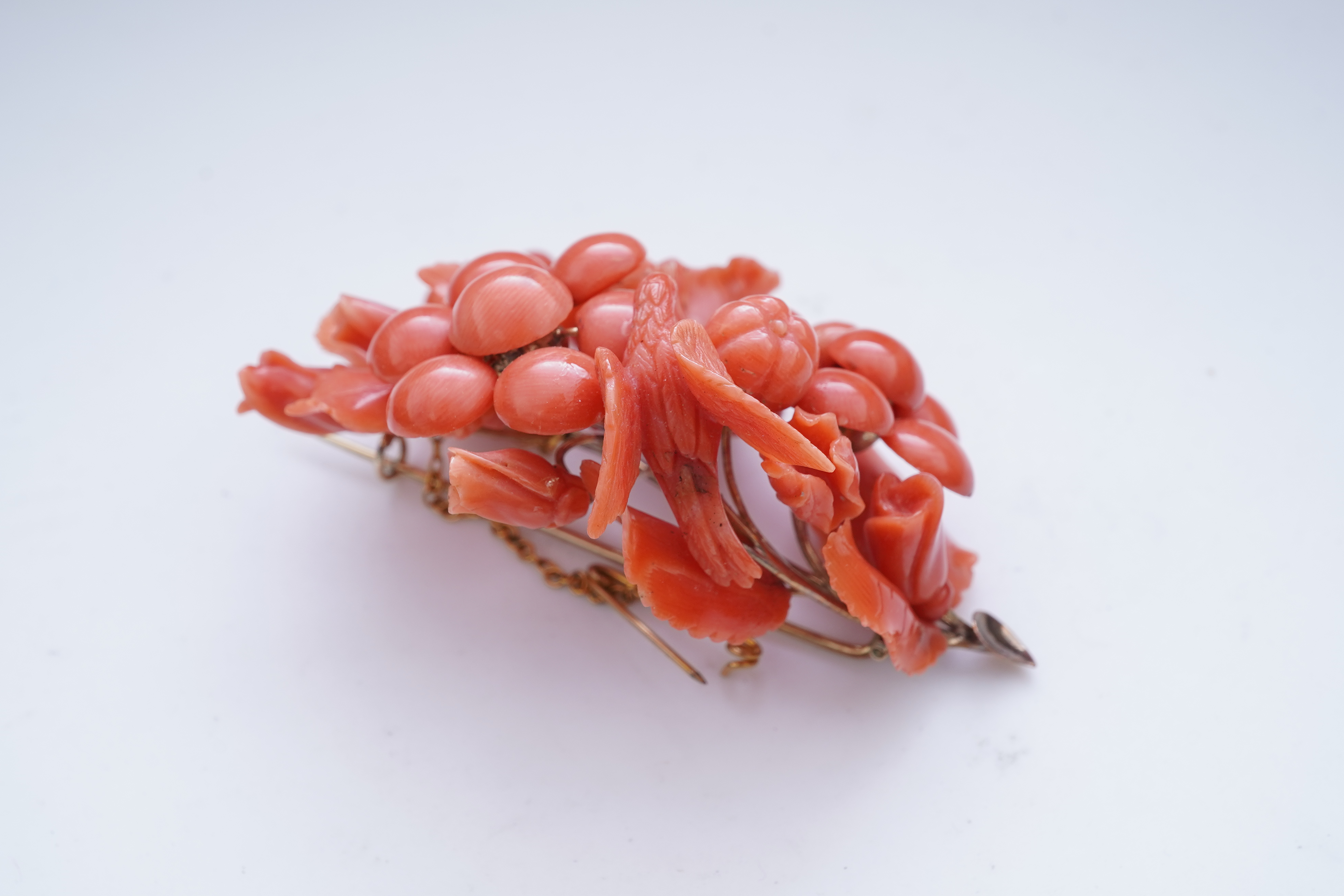 A rare coral brooch, Italy, mid 19th century